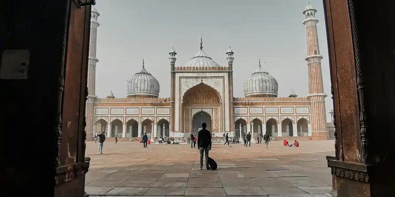 Chandigarh to Dehli Taxi services